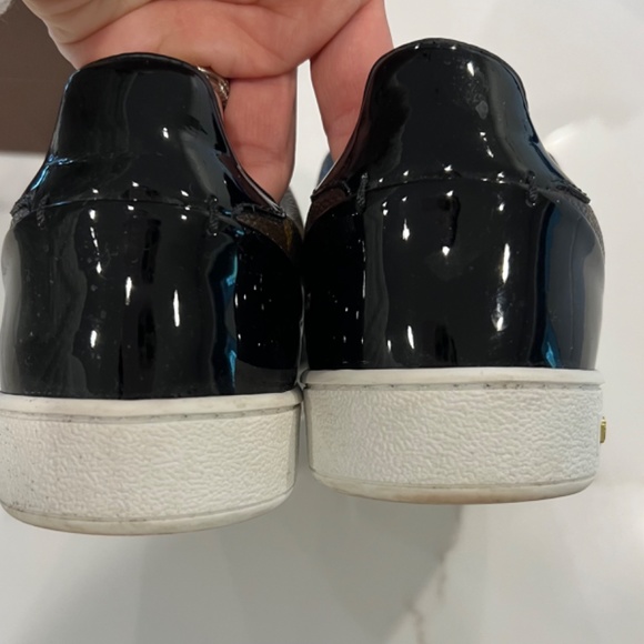 LV front row sneaker - Picture 9 of 14